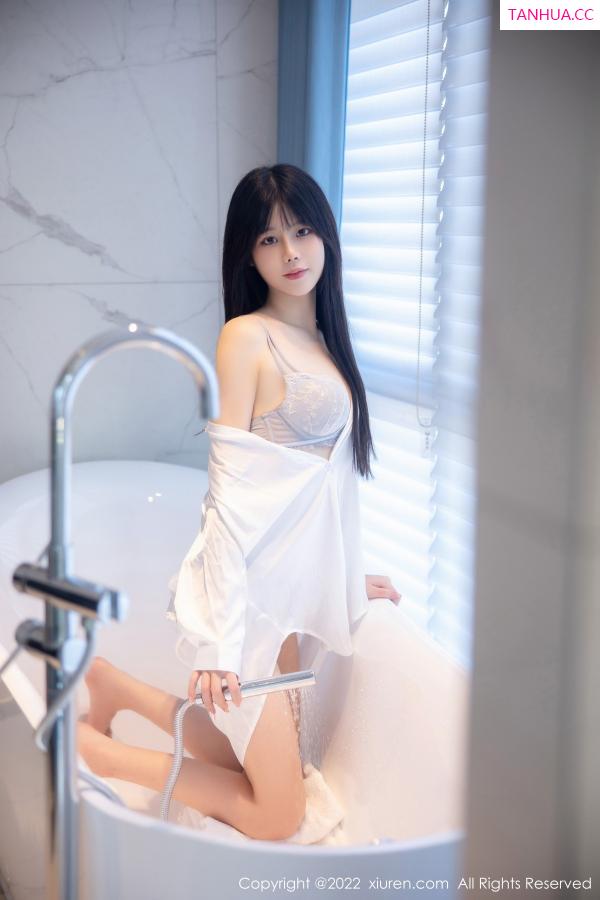 77qiqi  [XiuRen]高清写真图 2022.11.25 No.5909 77qiqi 浴缸美腿第10张图片